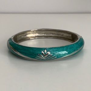 💖 SALE TODAY ONLY Vintage blue hinged bangle